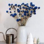 Natural blue dried sea holly bouquet (40 stems) - Image 2