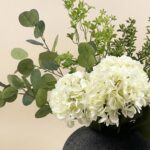 White hydrangea - Image 3